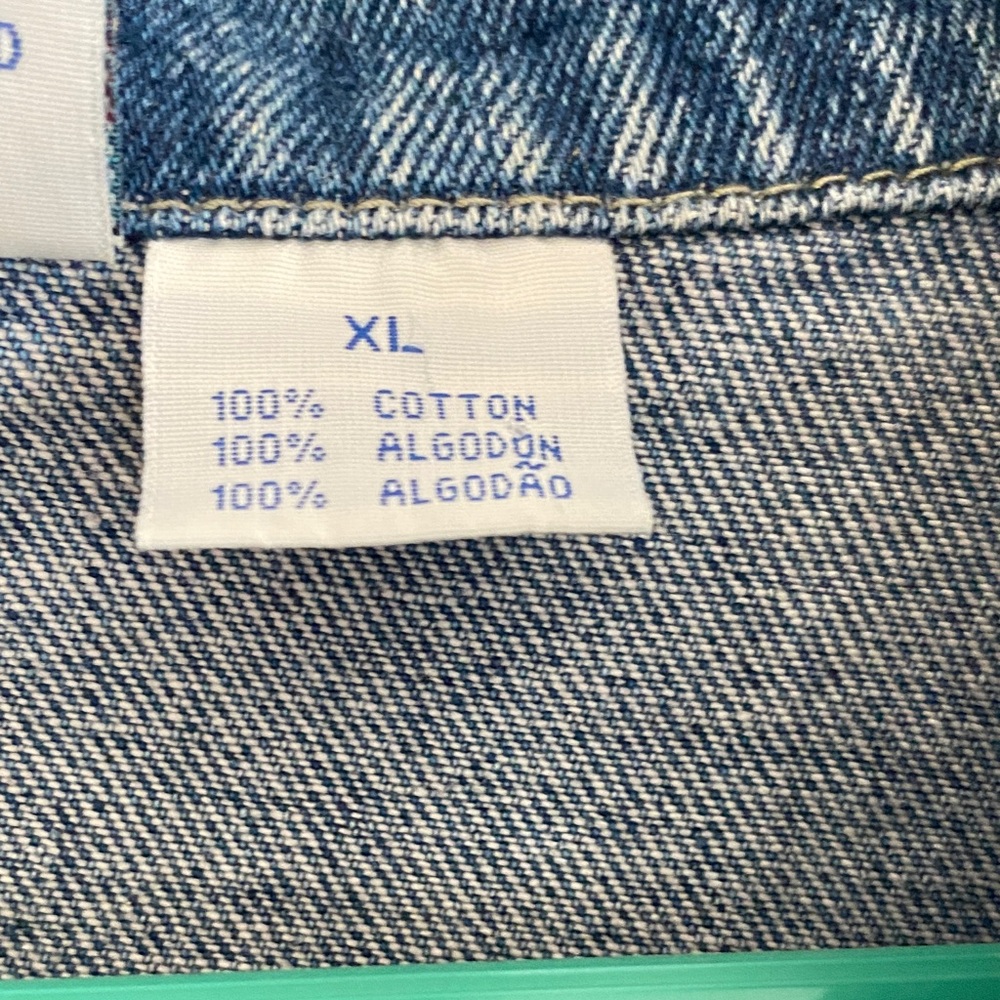 Planet Hollywood Men’s Vintage Blue Denim Jacket from 1998 - Picture 6 of 9